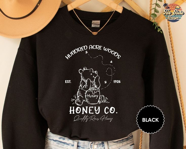 Vintage Hundred Acre Woods, Honey Co Sweatshirt, Retro Winnie The Pooh Est 1926, Classic Pooh Bear Crewneck black